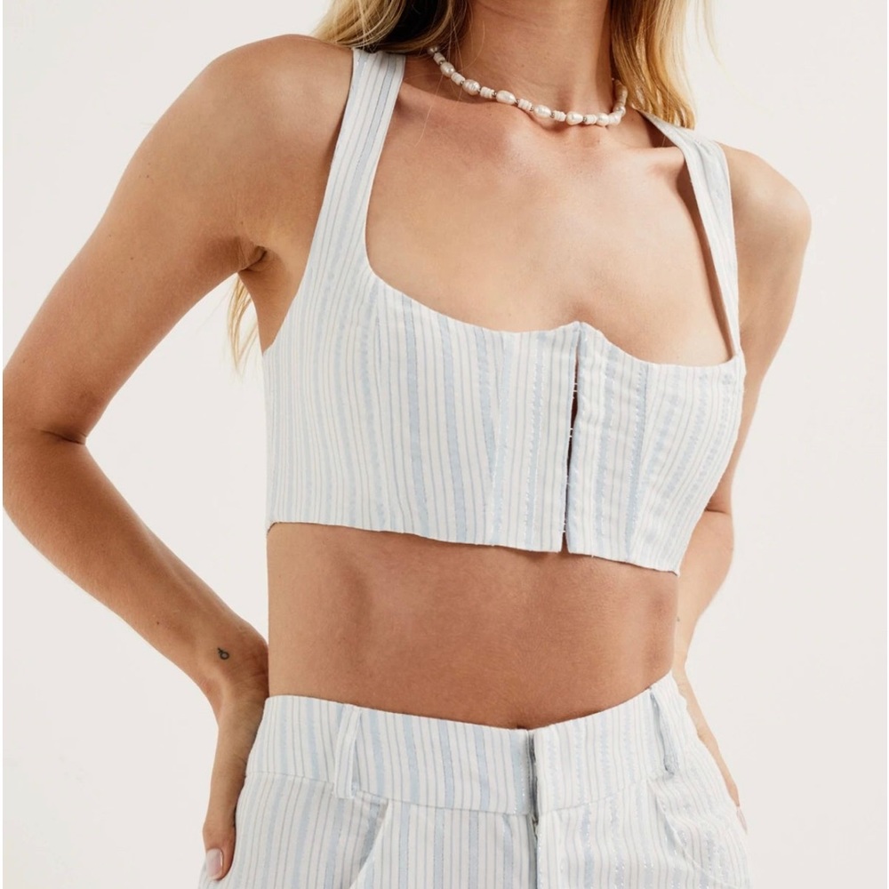 For love and lemons crop